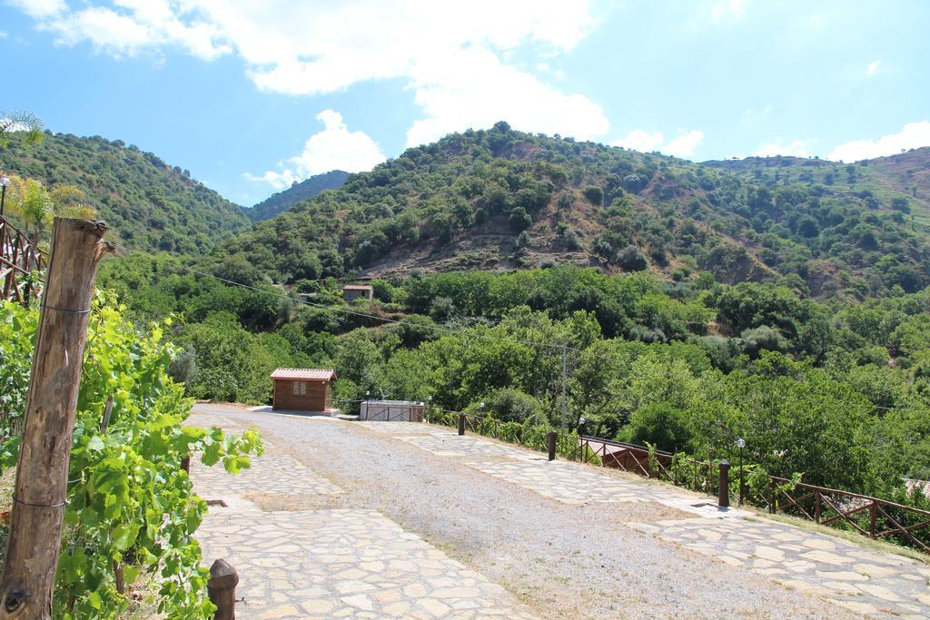 Profetina Village Motta Camastra Exterior foto