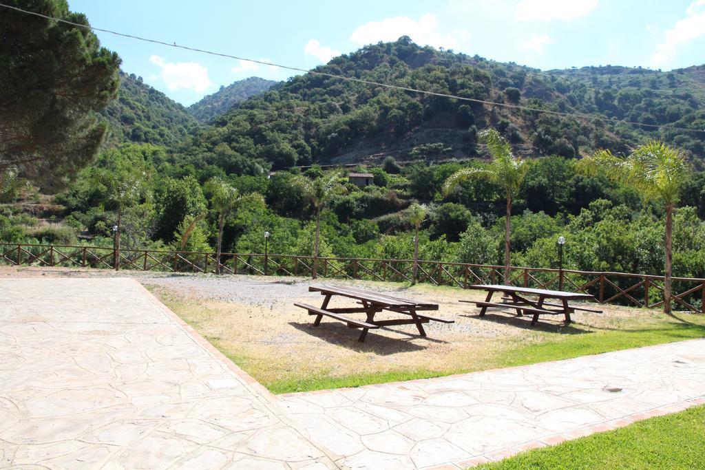 Profetina Village Motta Camastra Exterior foto